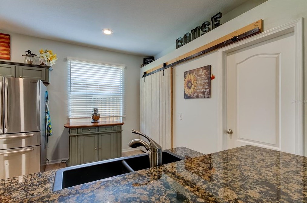 8426 Deer Chase Dr, Riverview FL  33578-8608 exterior