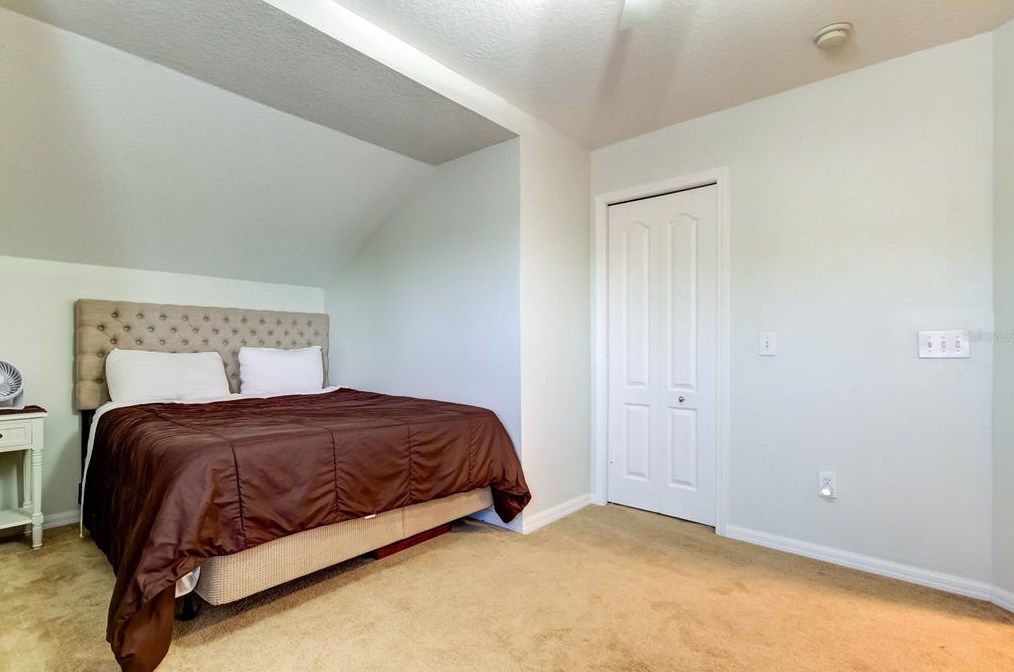 8426 Deer Chase Dr, Riverview FL  33578-8608 exterior