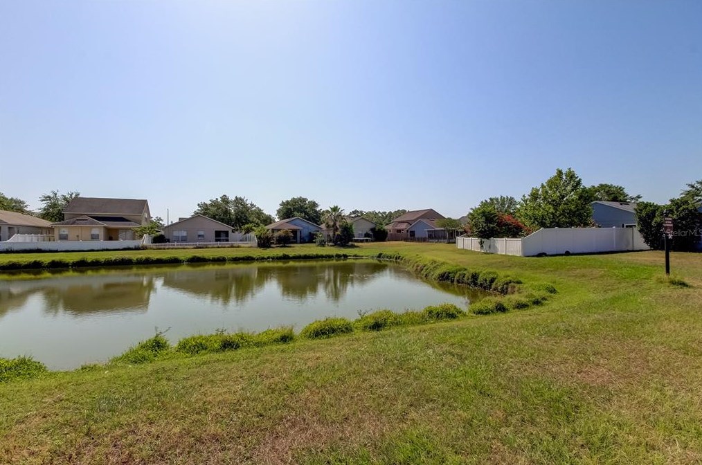 8426 Deer Chase Dr, Riverview FL  33578-8608 exterior