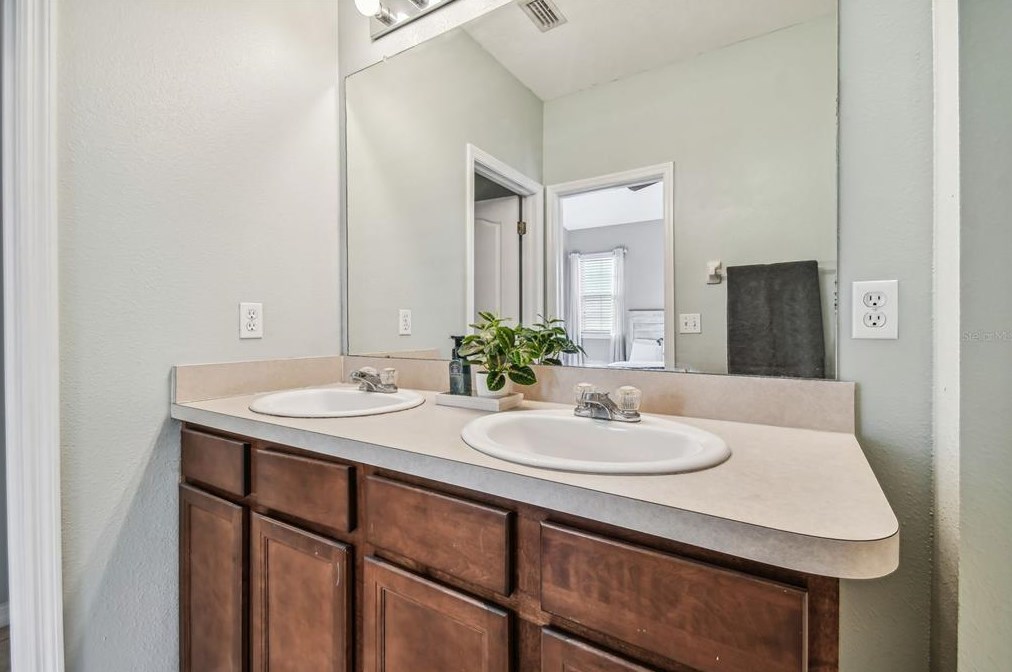 8845 Moonlit Meadows Loop, Riverview FL  33578-8836 exterior