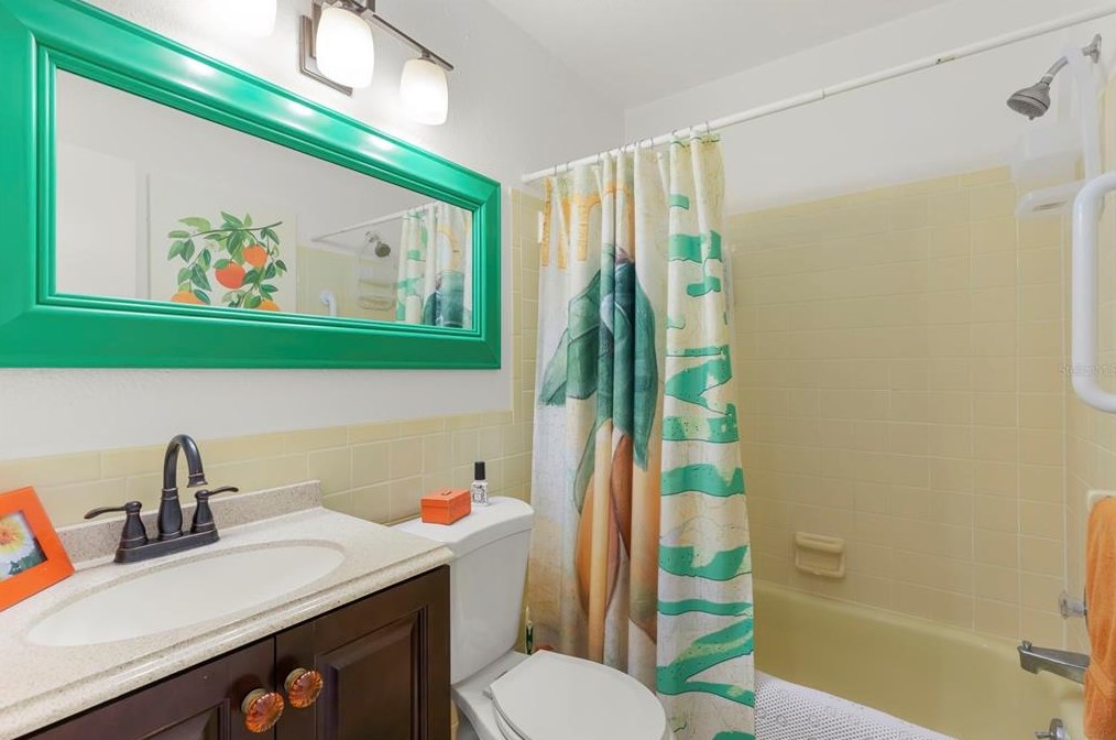 908 Anchorage Ln, Palm Harbor FL  34685-1603 exterior