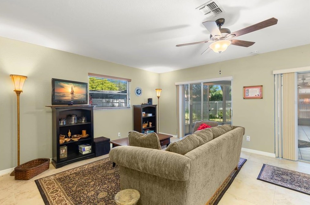 908 Anchorage Ln, Palm Harbor FL  34685-1603 exterior