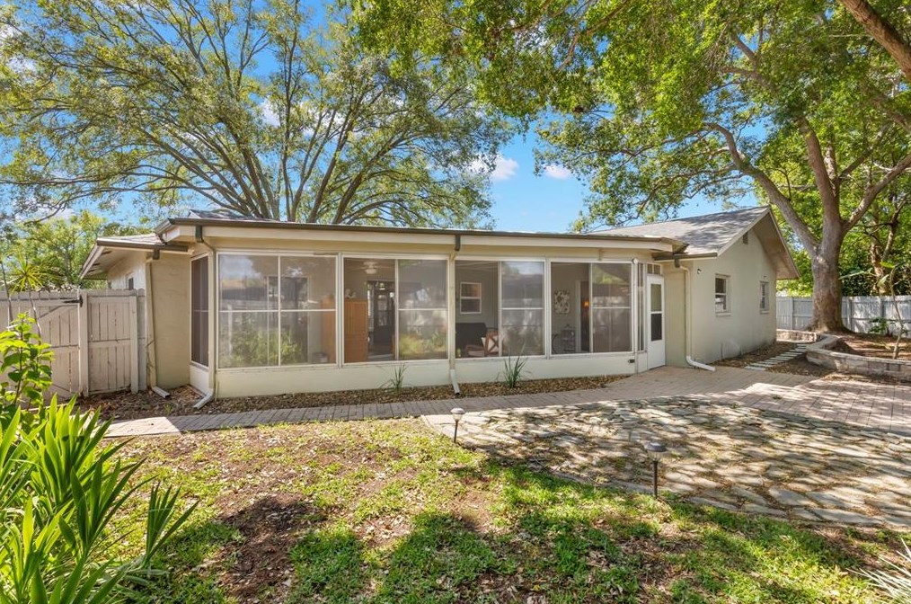 908 Anchorage Ln, Palm Harbor FL  34685-1603 exterior