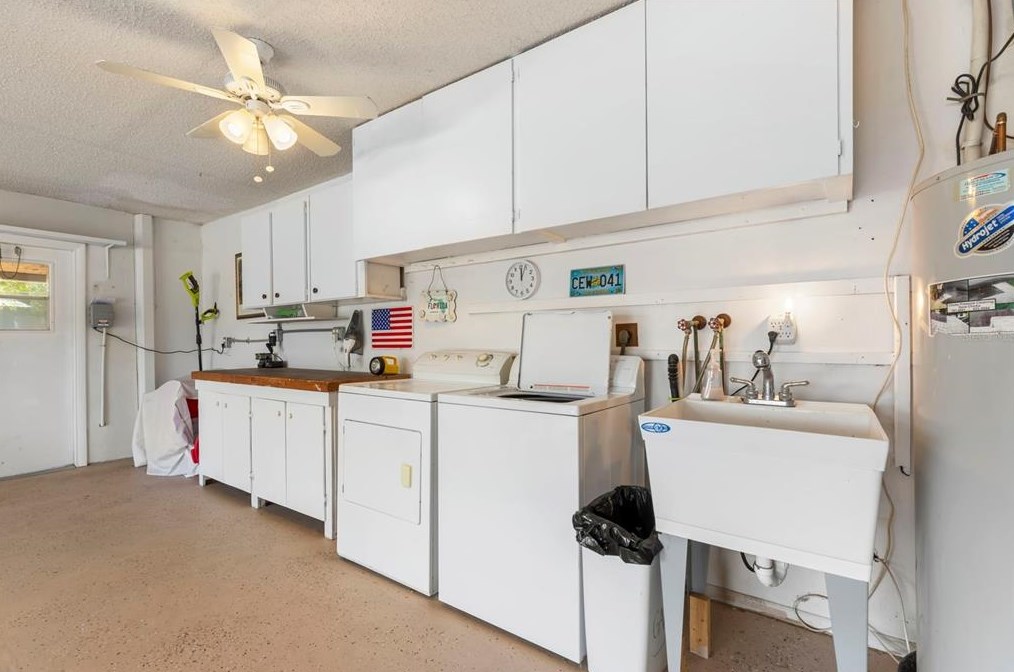 908 Anchorage Ln, Palm Harbor FL  34685-1603 exterior