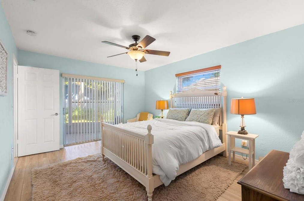 908 Anchorage Ln, Palm Harbor FL  34685-1603 exterior