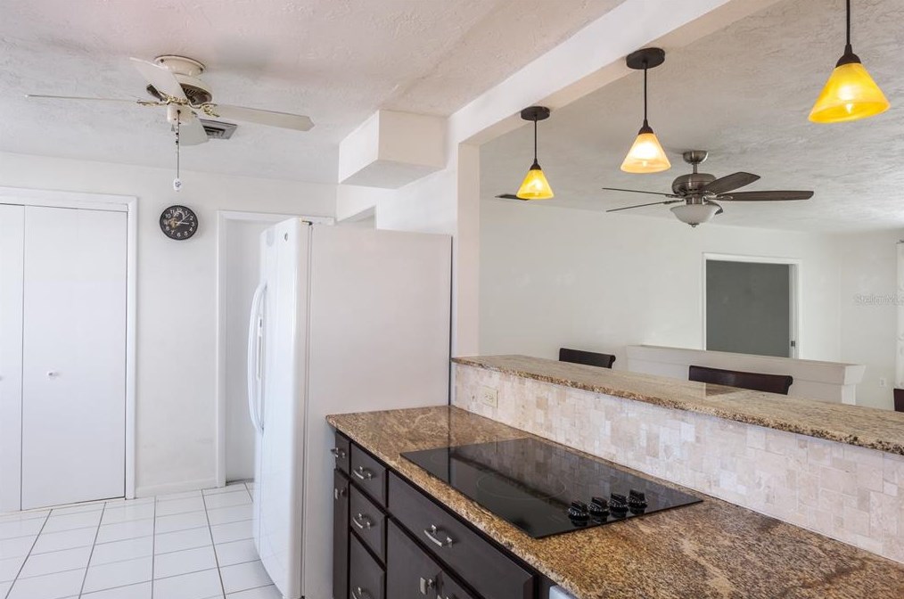 135 Rodney Ct, Palm Harbor FL  34684-4642 exterior