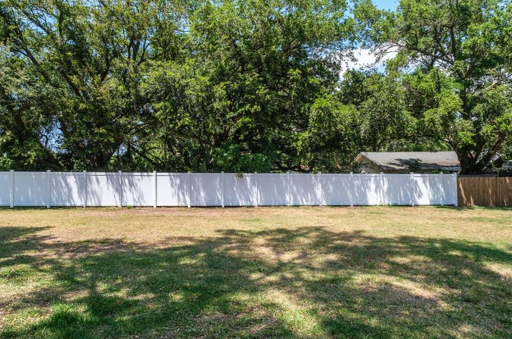 135 Rodney Ct, Palm Harbor FL  34684-4642 exterior