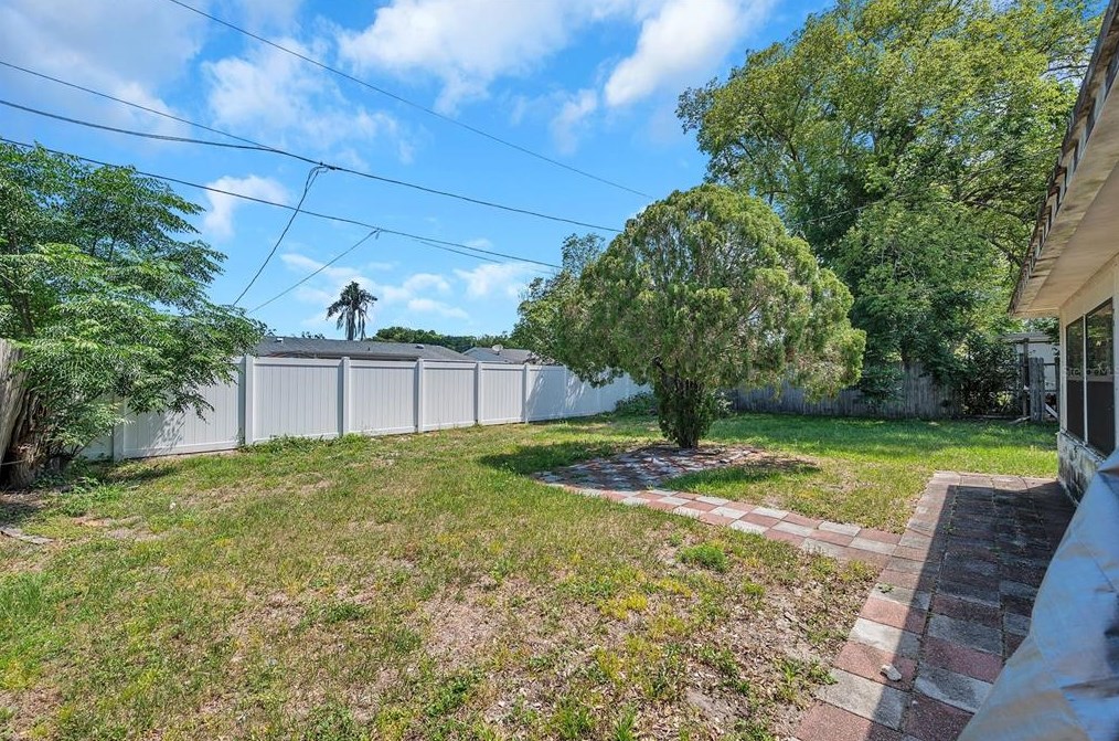 5053 Springland Dr, Tarpon Springs FL 34690-2048 exterior