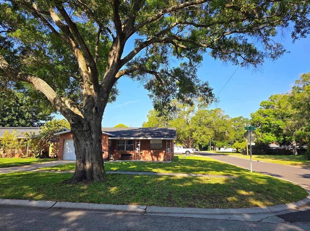 3342 39th St, Saint Petersburg FL  33713-2318 exterior