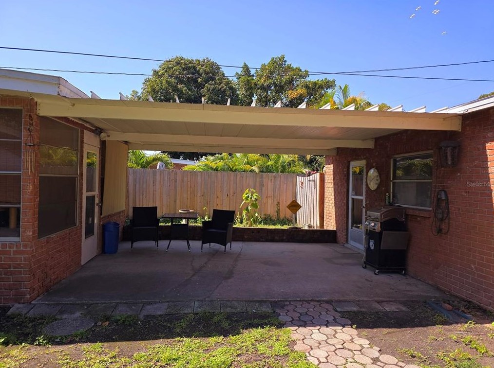 3342 39th St, Saint Petersburg FL  33713-2318 exterior