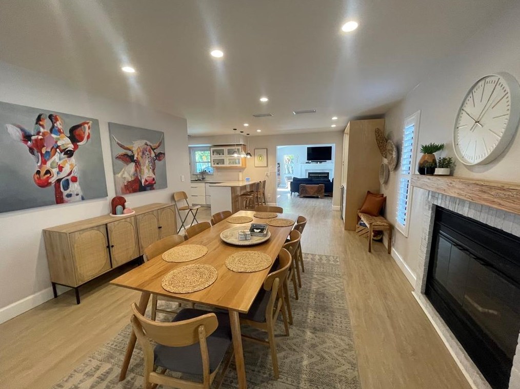 1534 Wexford Dr, Palm Harbor FL  34683-6229 exterior