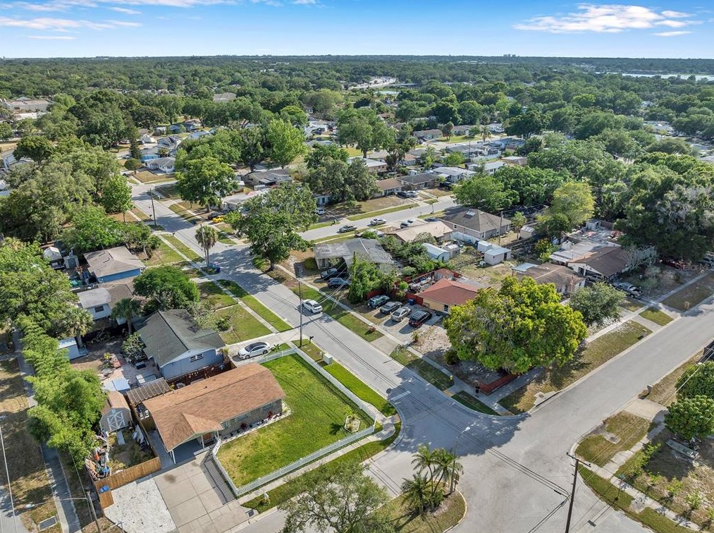 8900 Southern Comfort Dr, Largo FL  33773-4731 exterior