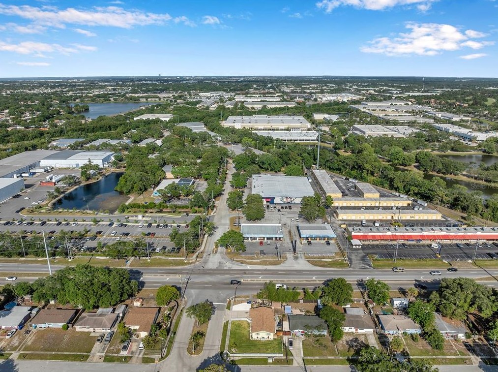 8900 Southern Comfort Dr, Largo FL  33773-4731 exterior