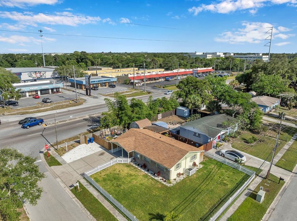 8900 Southern Comfort Dr, Largo FL  33773-4731 exterior