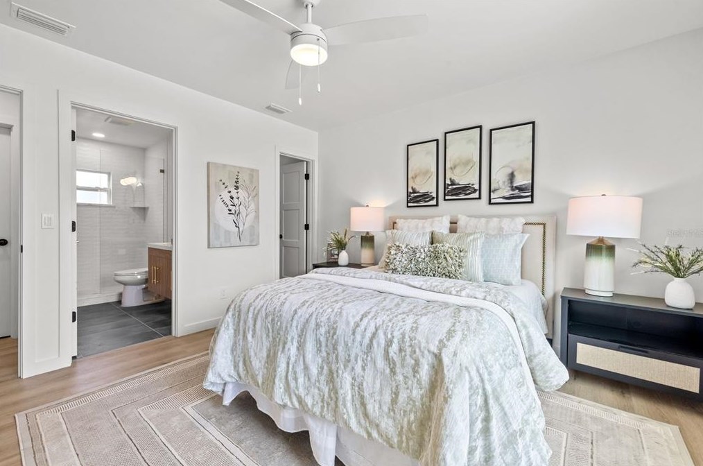 4811 Del Rio Way, Saint Petersburg FL  33711-3628 exterior