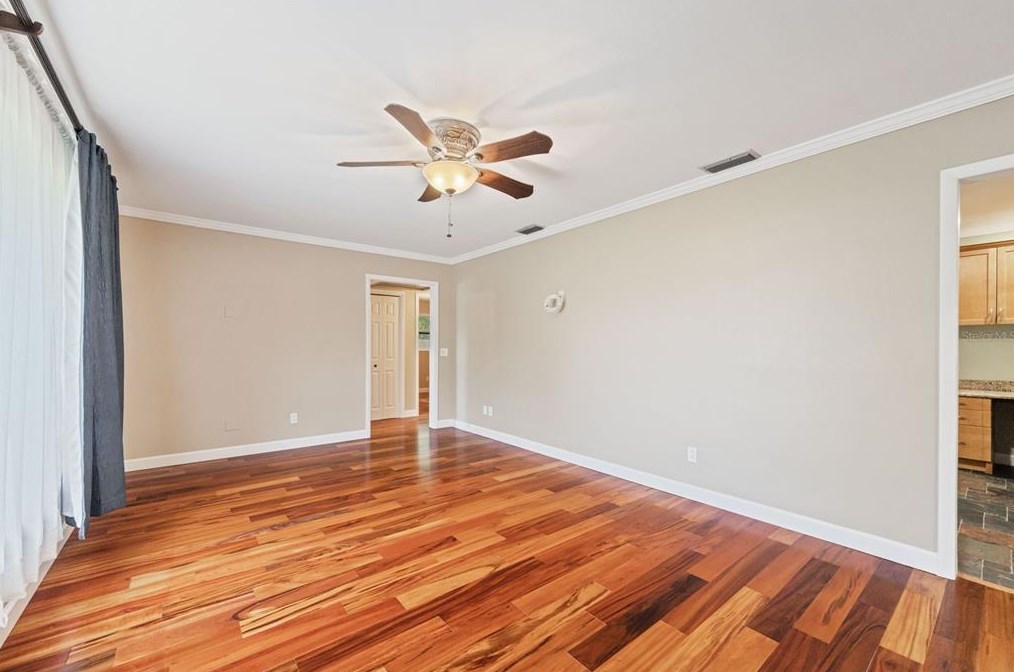 2604 Frst Pkwy, Largo FL  33771-1452 exterior