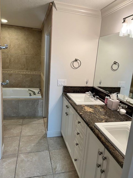 123 Valencia Cir, Saint Petersburg FL  33716-1212 exterior