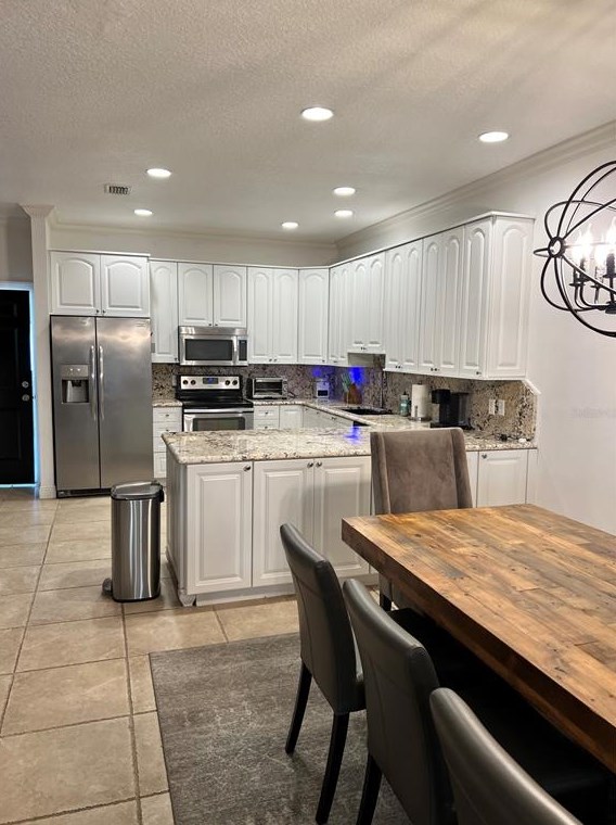 123 Valencia Cir, Saint Petersburg FL  33716-1212 exterior