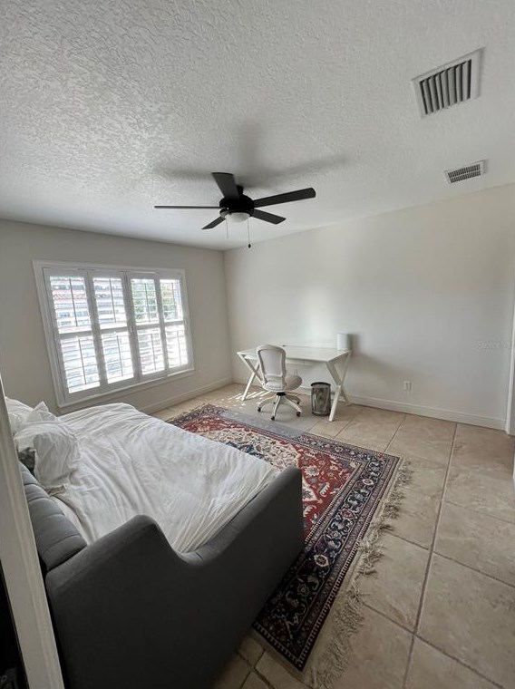 123 Valencia Cir, Saint Petersburg FL  33716-1212 exterior