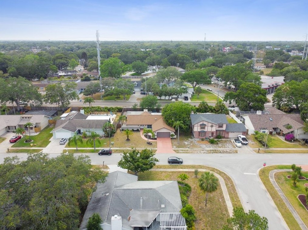 2777 Valencia Ln, Palm Harbor FL  34684-3936 exterior