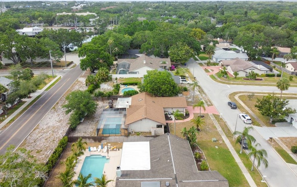 2777 Valencia Ln, Palm Harbor FL  34684-3936 exterior