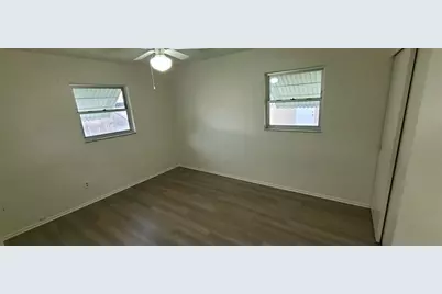 9901 111th Lane, Seminole, FL 33772 - Photo 11