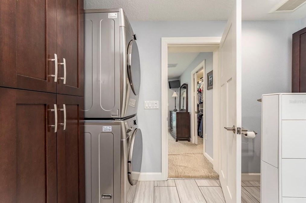 11233 142 Way, Largo FL  33774-4423 exterior