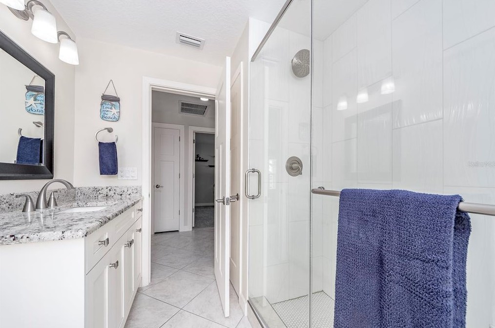 11233 142 Way, Largo FL  33774-4423 exterior