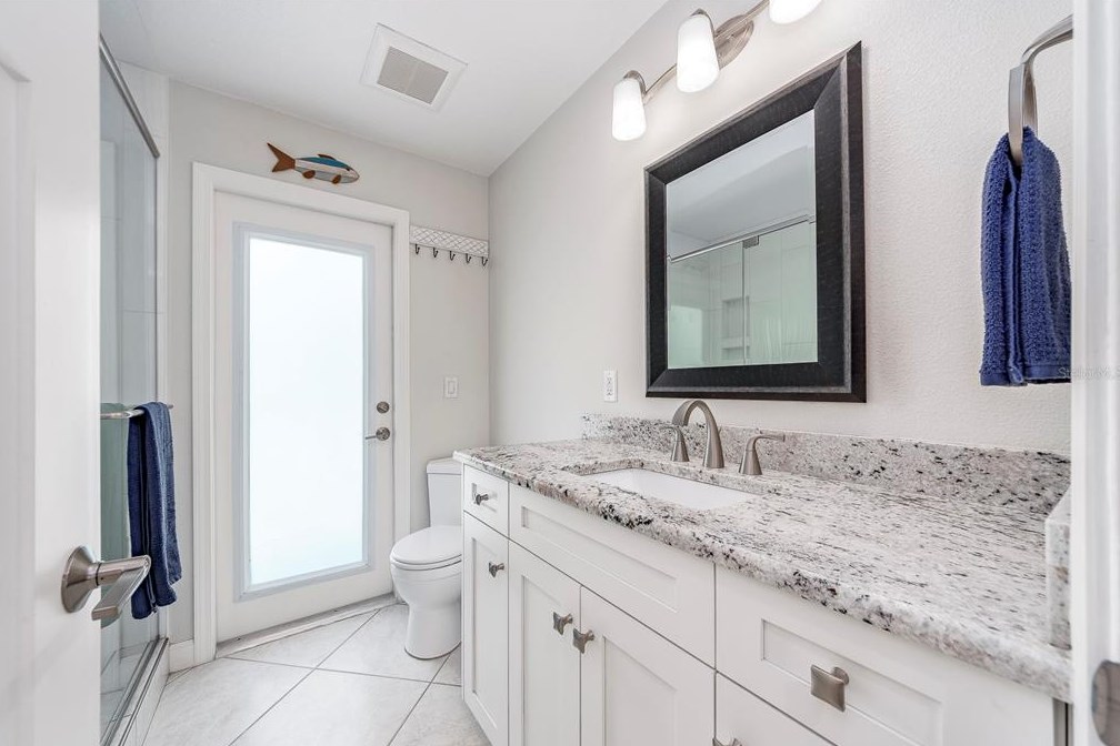 11233 142 Way, Largo FL  33774-4423 exterior