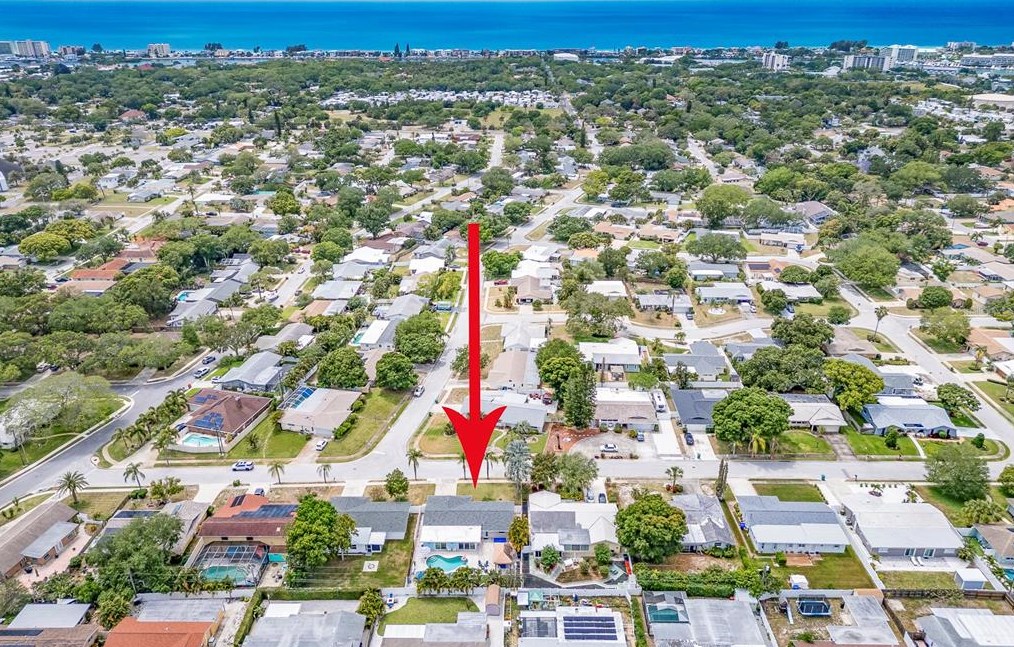 11233 142 Way, Largo FL  33774-4423 exterior