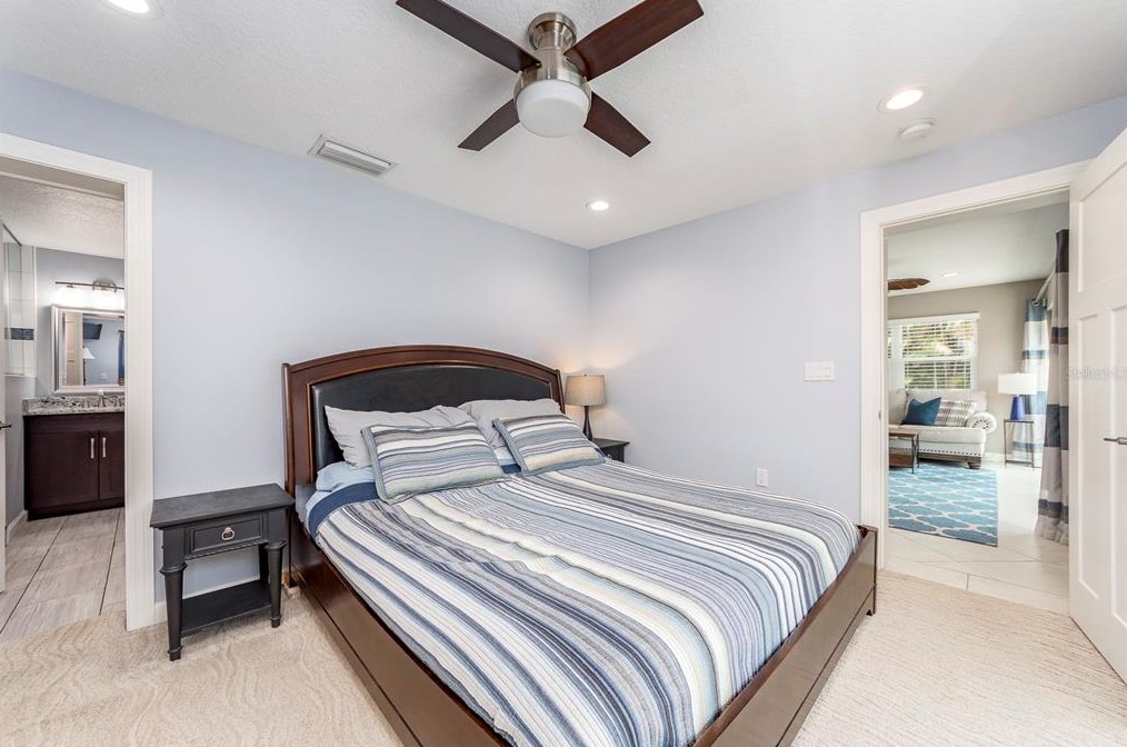 11233 142 Way, Largo FL  33774-4423 exterior