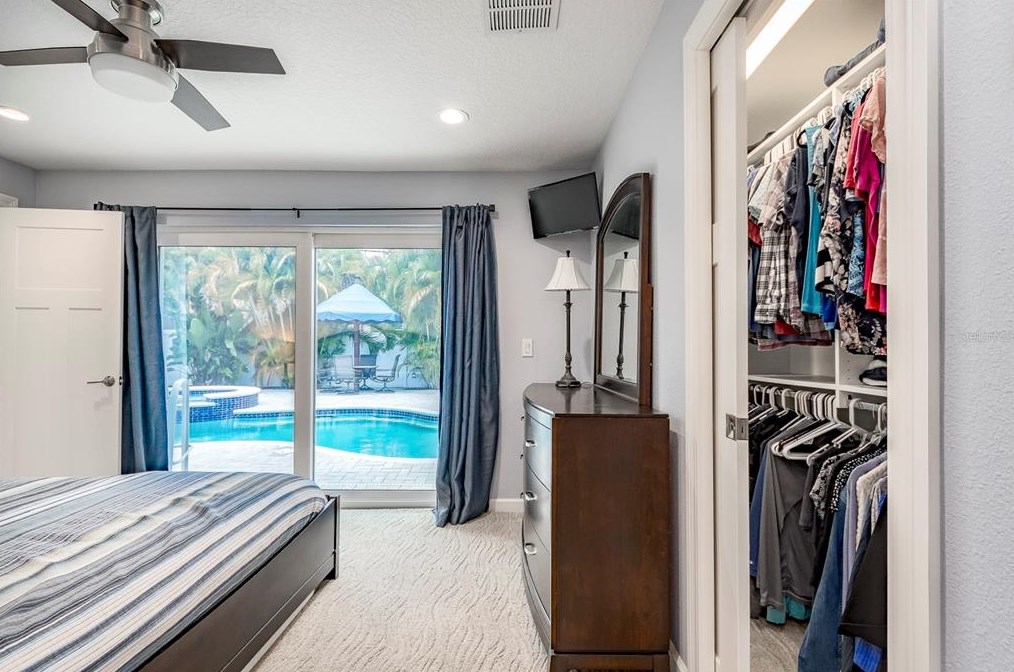 11233 142 Way, Largo FL  33774-4423 exterior