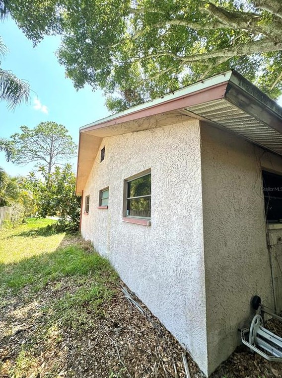 705 Wild Oak Ln, Palm Harbor FL  34683-3033 exterior