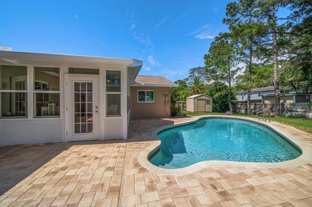 12903 Mia Cir, Largo FL exterior