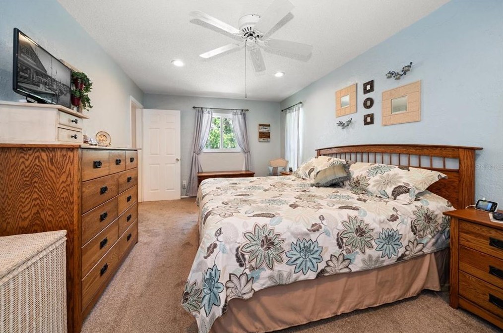 12903 Mia Cir, Largo FL exterior