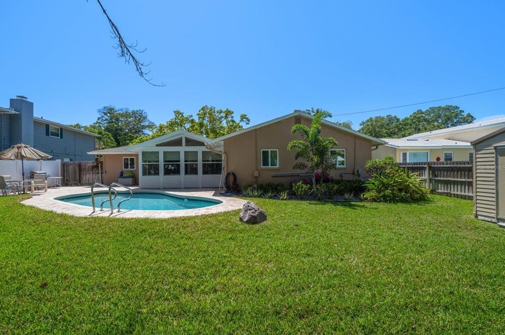 12903 Mia Cir, Largo FL exterior