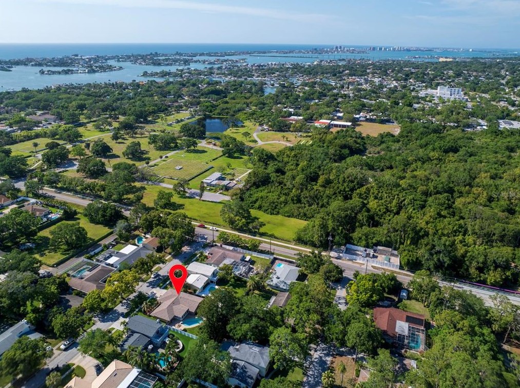 12903 Mia Cir, Largo FL exterior