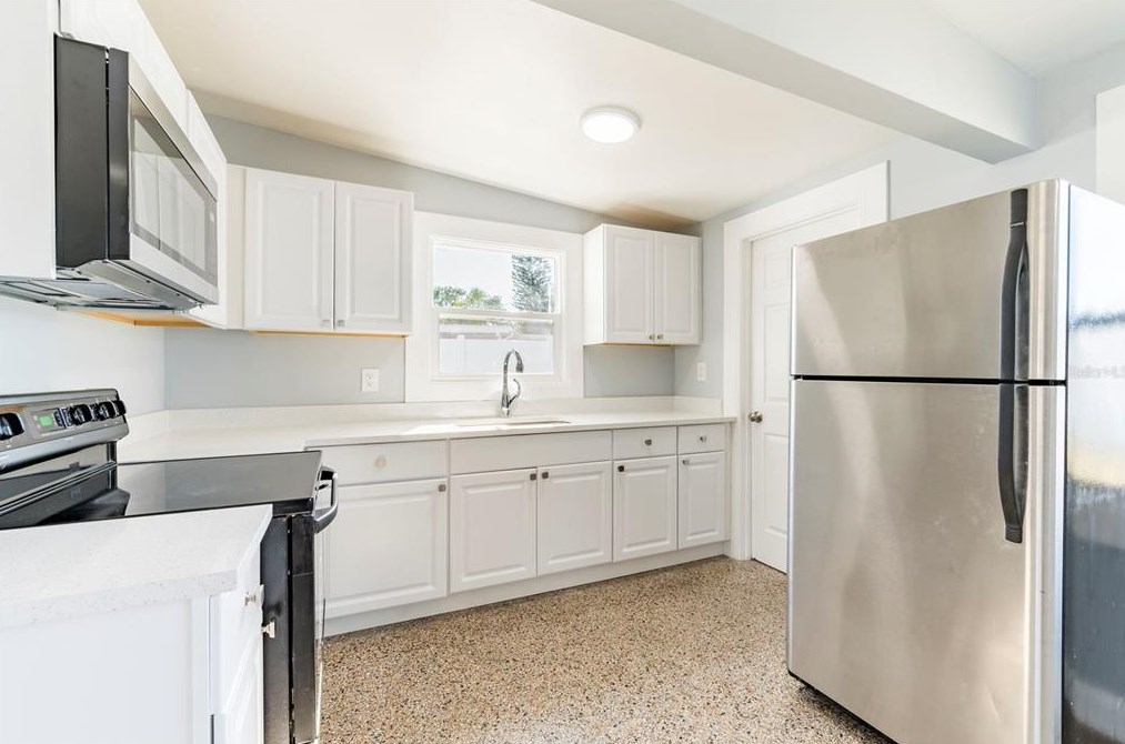 10477 119 Ave, Largo FL  33773-2227 exterior