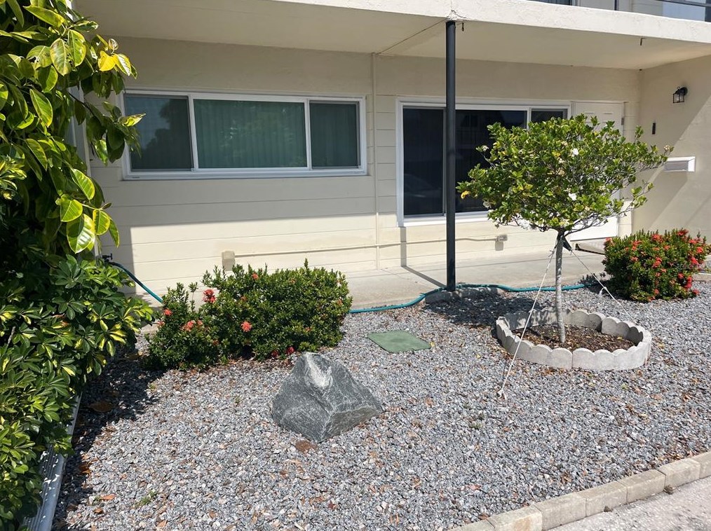 4032 57th St, Saint Petersburg FL  33709-5424 exterior