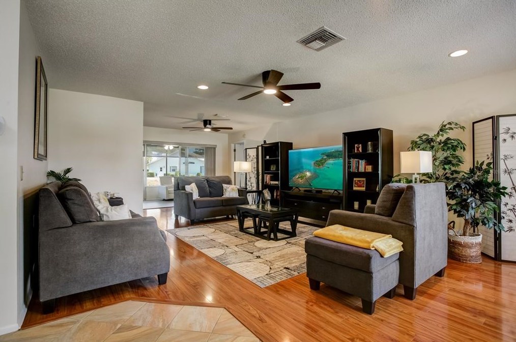 2273 Grandfather Mtn, Brooksville FL  34606-7011 exterior