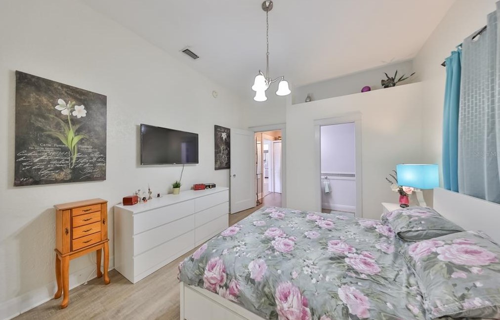 2309 North B St, Tampa FL 33609-2336 exterior