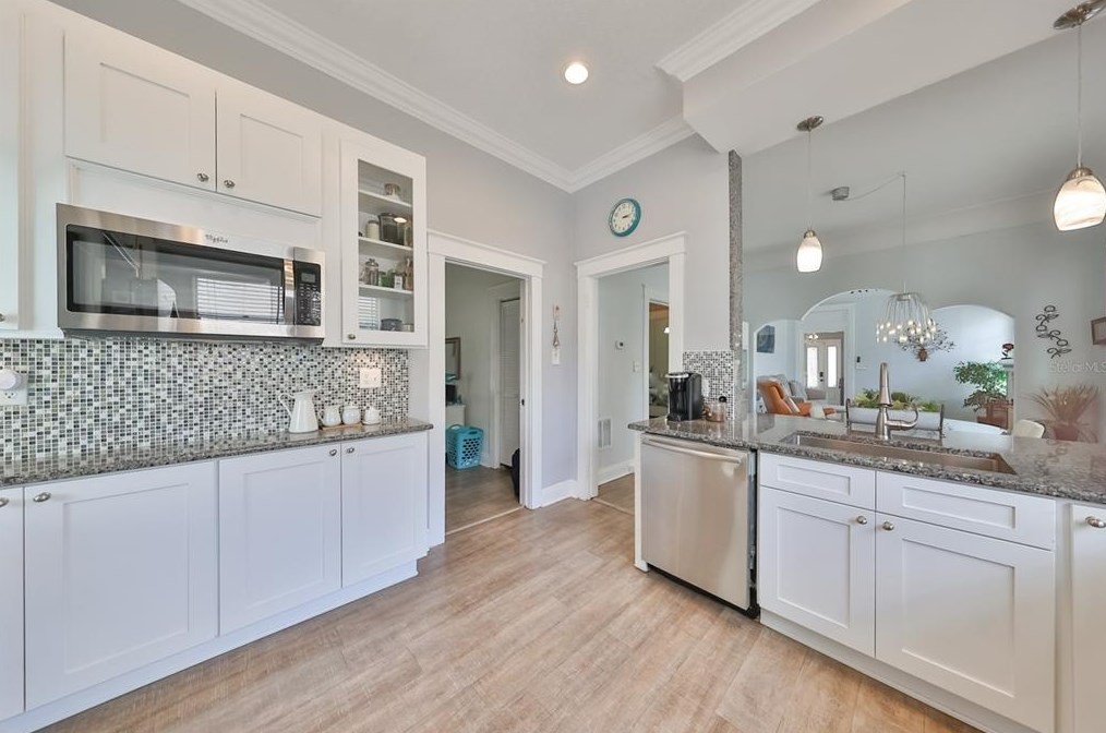 2309 North B St, Tampa FL 33609-2336 exterior