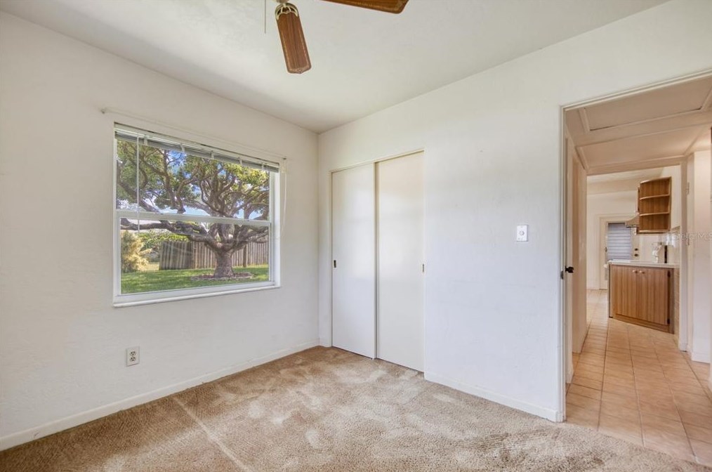 5297 35 Ter, Saint Petersburg FL  33710-2014 exterior