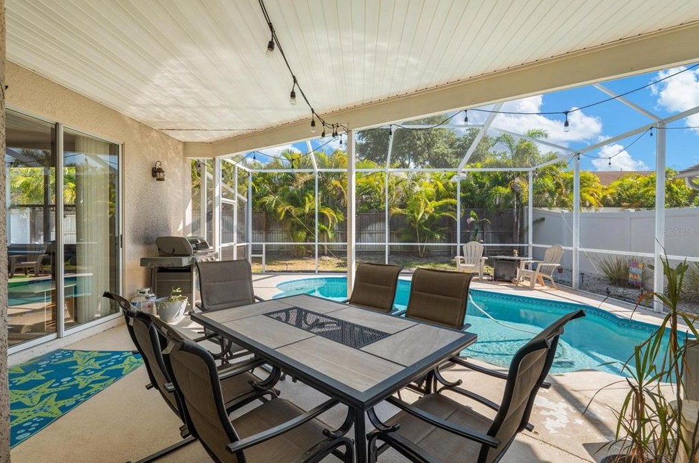 11306 Glenmont Dr, Tampa FL 33635-1531 exterior