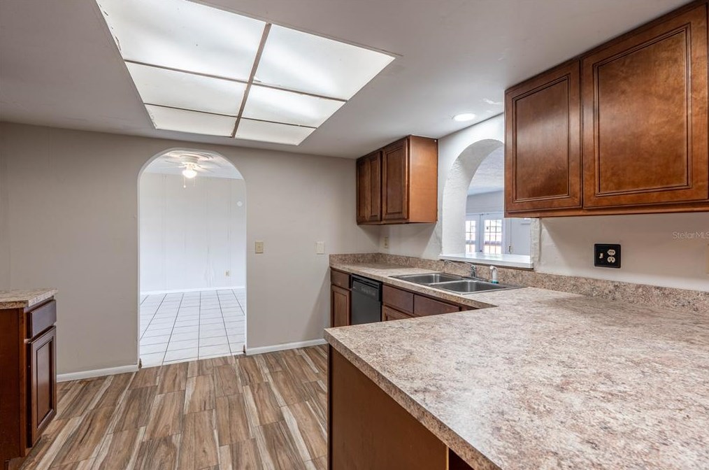 3334 Henry St, Melbourne FL 32901-8016 exterior