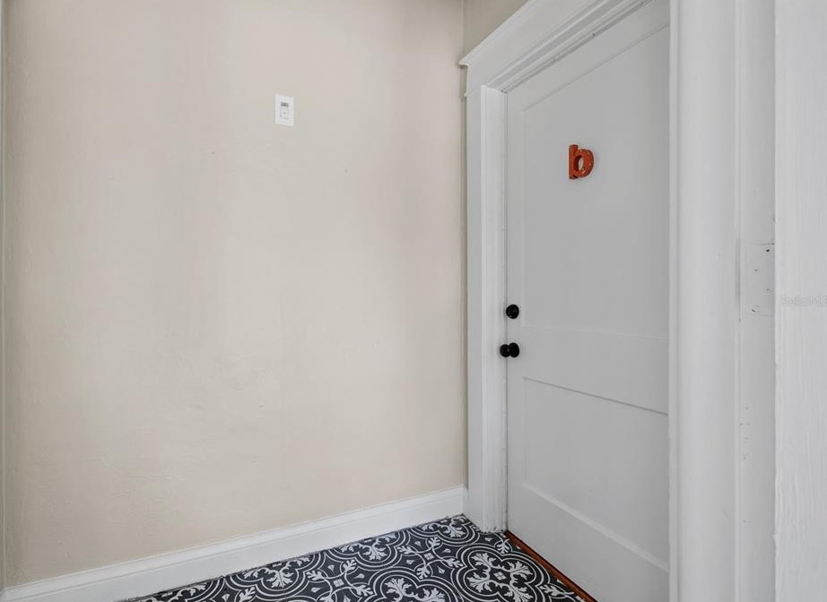 5901 Ola Ave, Tampa FL 33604-6615 exterior