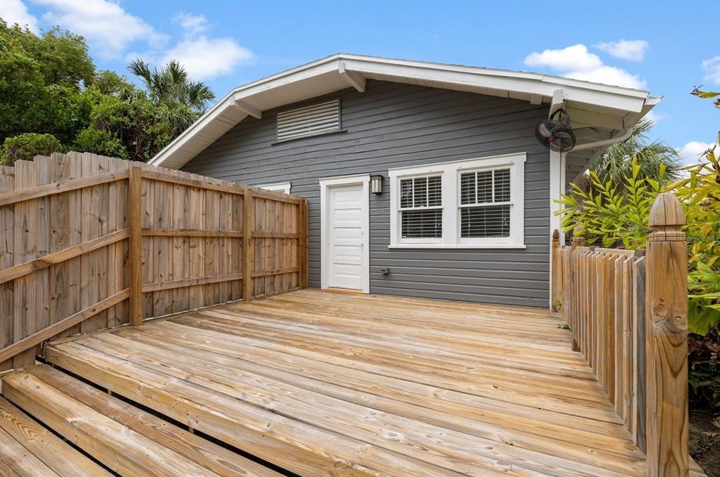 5901 Ola Ave, Tampa FL 33604-6615 exterior