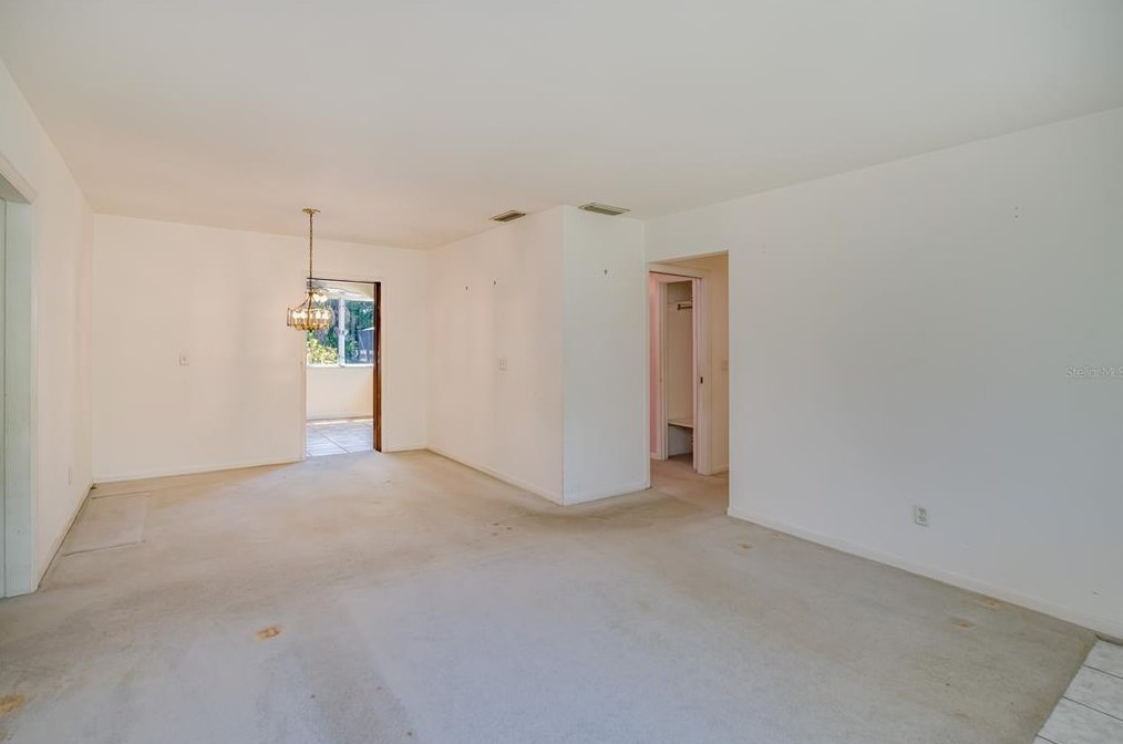 9203 Cobb Rd, Riverview FL 33578-4927 exterior