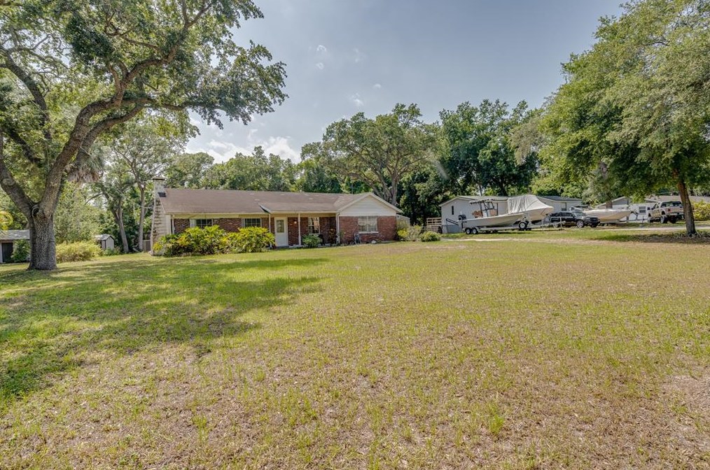 9203 Cobb Rd, Riverview FL 33578-4927 exterior