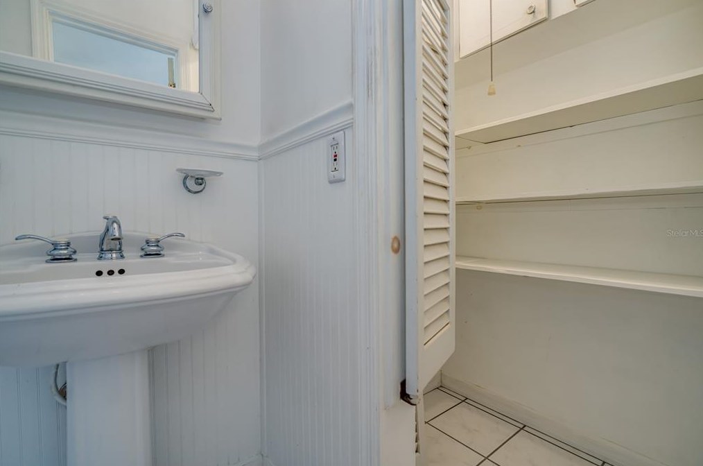 9203 Cobb Rd, Riverview FL 33578-4927 exterior